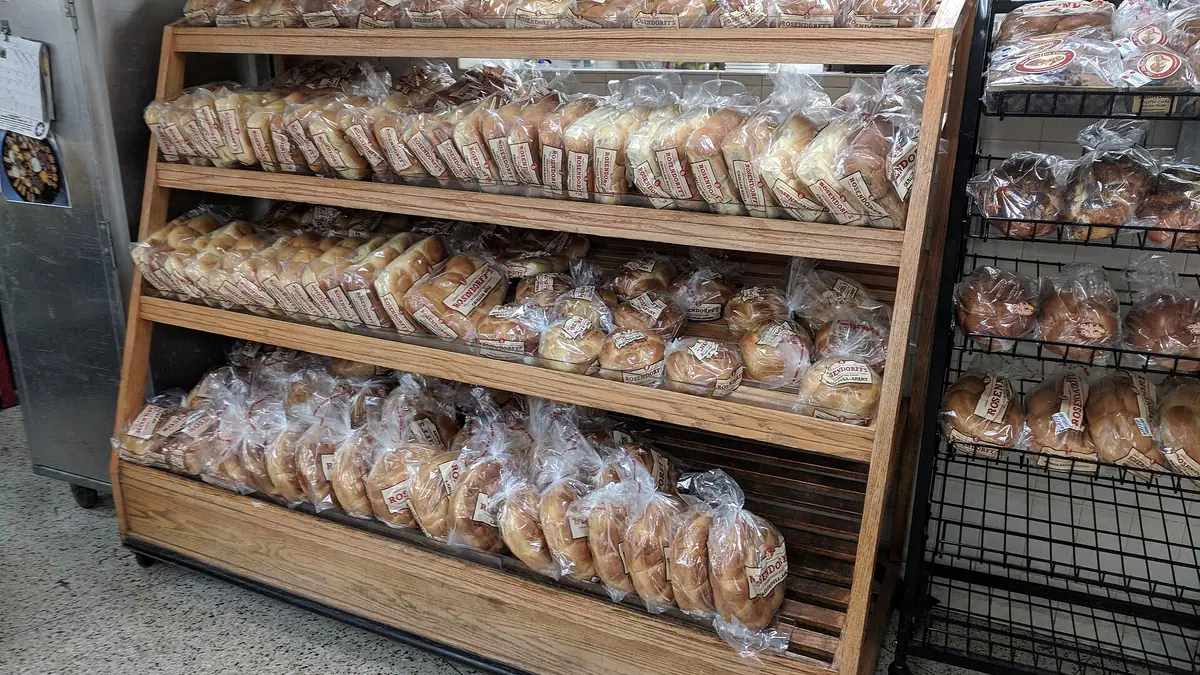 Teasdales Bakery – bakery in Askern town centre